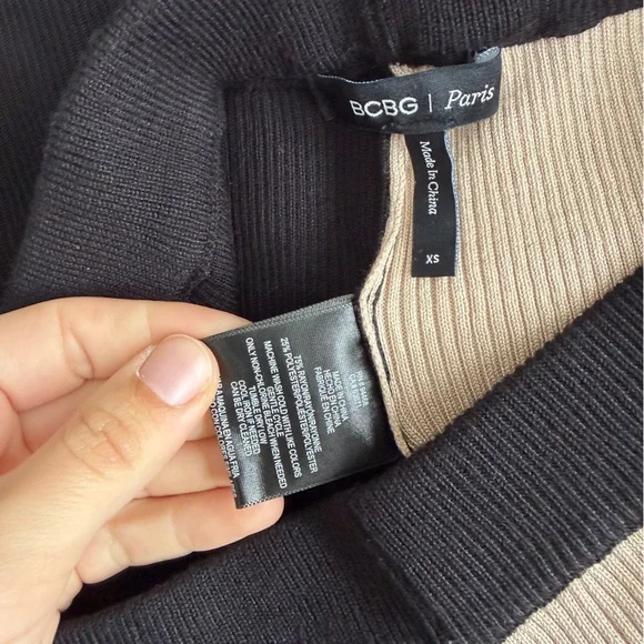 BCBG Paris Ribbed Knit Split Color Pants Size XS - Picture 4 of 6